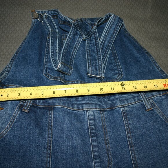 Distressed denim overalls - Picture 3 of 7